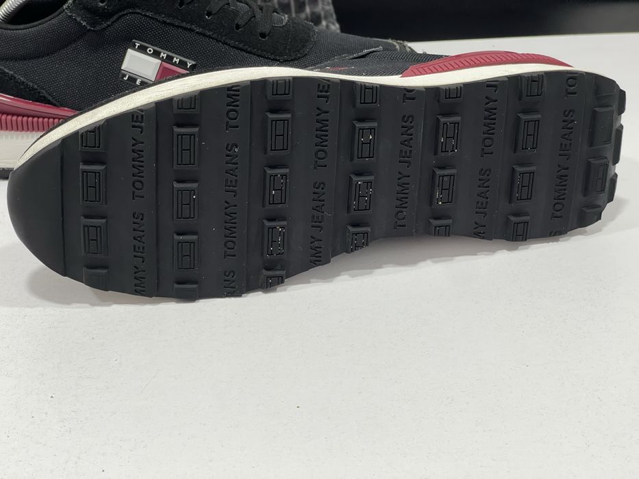 Tommy hilfiger  45 29см.