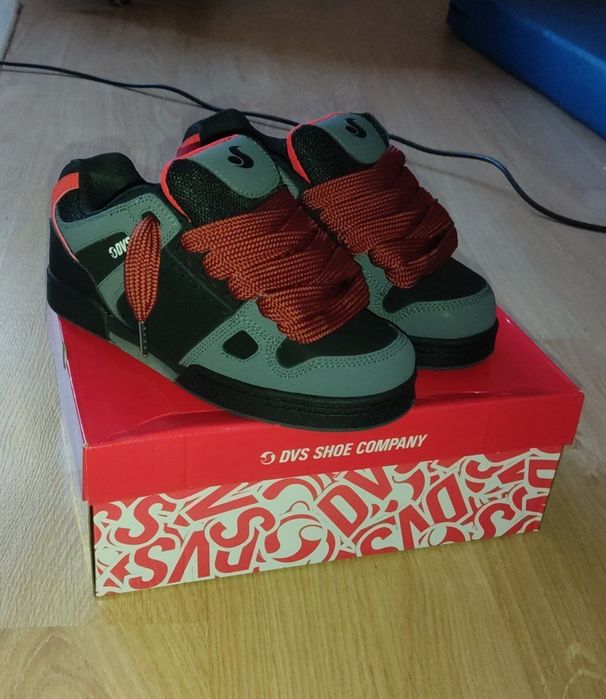 кроссовки dvs celsius с оригинальные с коробкой