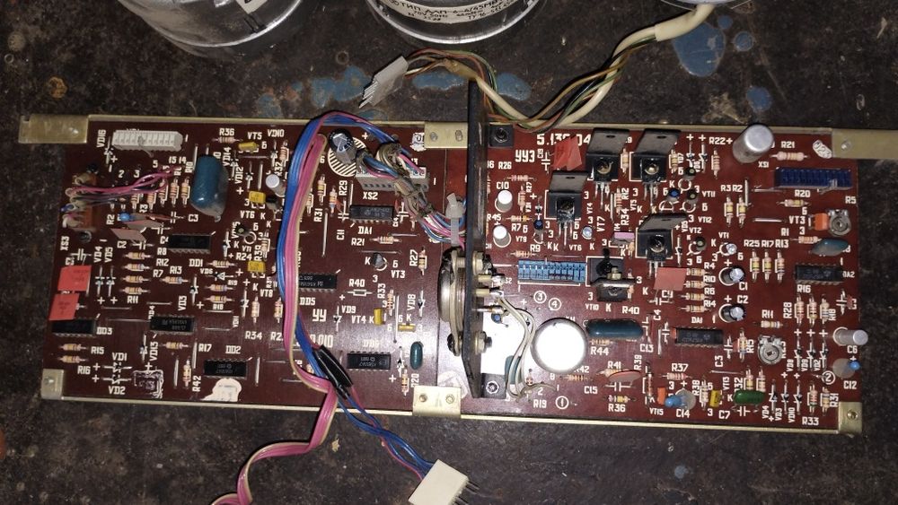 Комплектующие к магнитофону Союз 110.