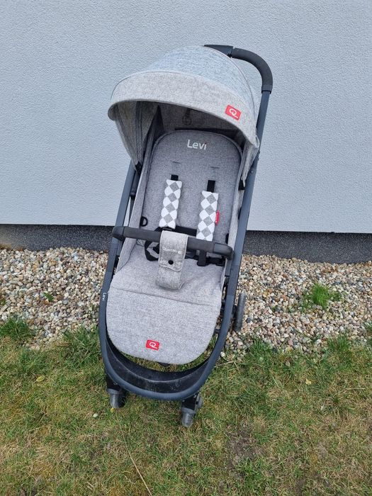 Wózek spacerowy Levi Quatro lekki składany z dodatkami