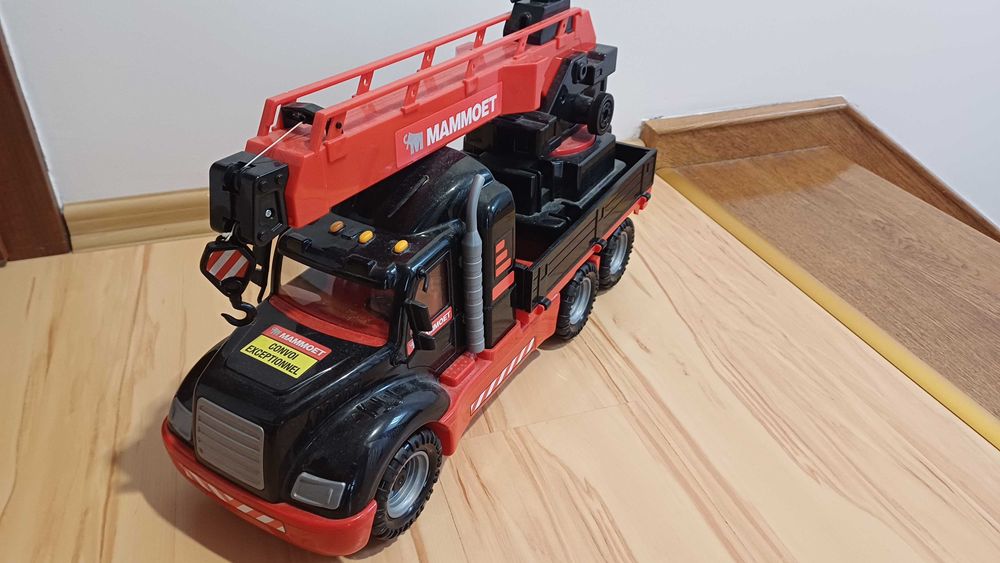 Zabawka duży dźwig Mammoet