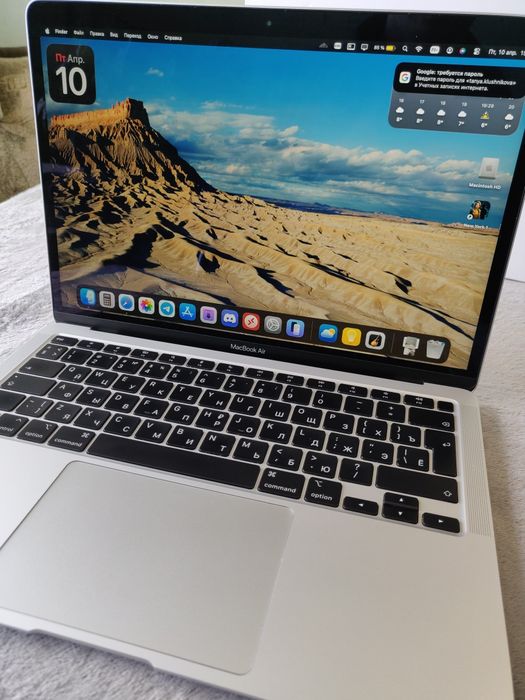 MacBook Air M1 (8/256Gb) Silver 2020р. + сумка