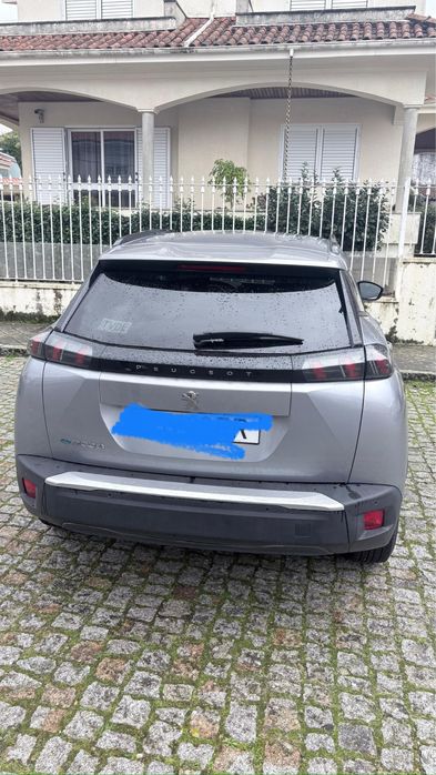 Aluga-se tesla dacia peugeot e renault para tvde procuramos motoristas