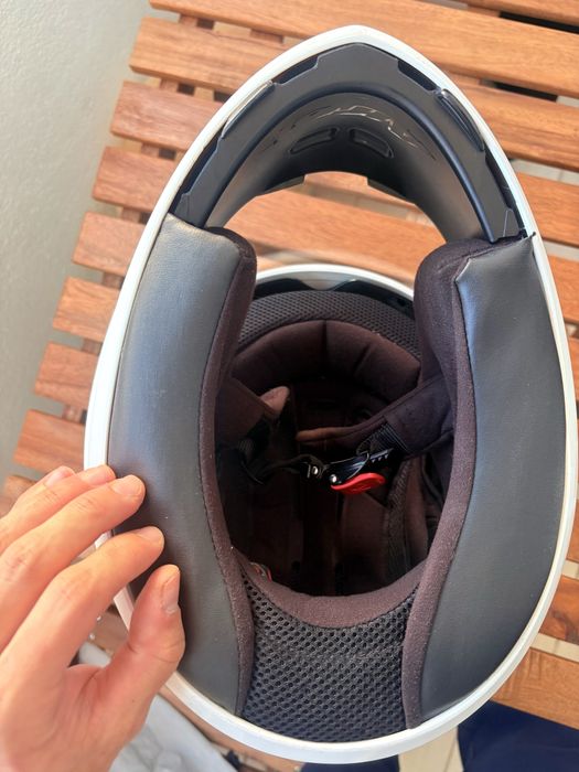 Capatece Airoh ST301 Dual Visor Branco Glossy – Excelente Estado