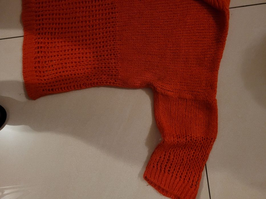 Sweterek damski Benetton