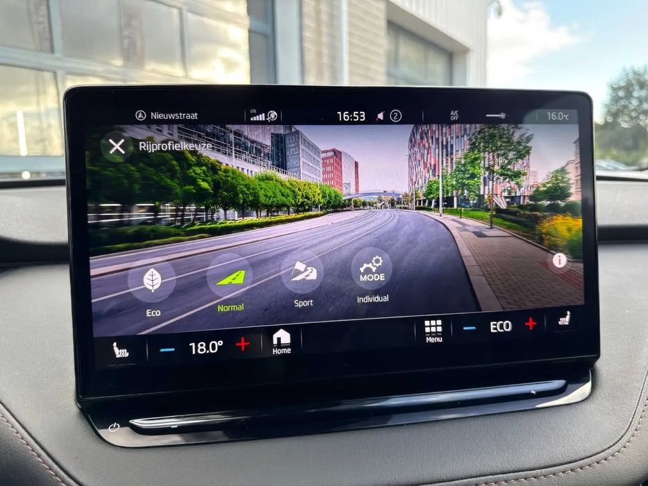 Skoda Enyaq      2022