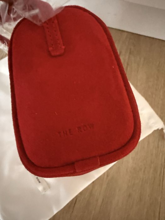 Сумочка The Row mini натуральна замша в наявності