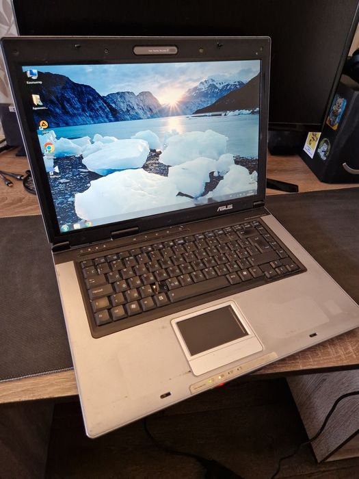 Ноутбук Asus x50v