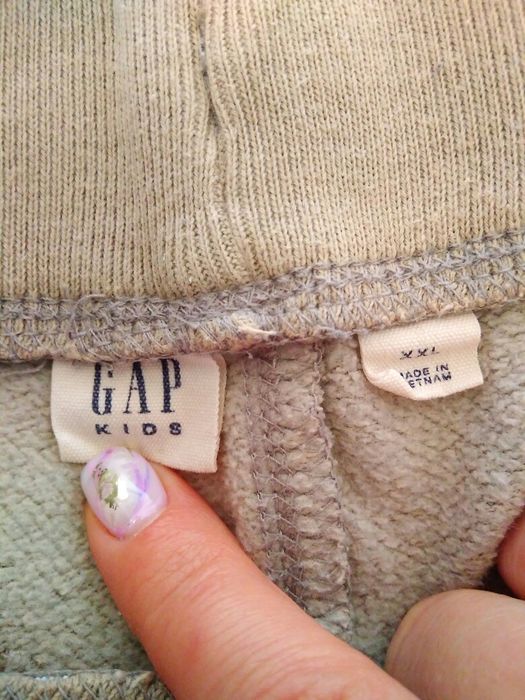 Спортивные штаны на мальчика  GAP