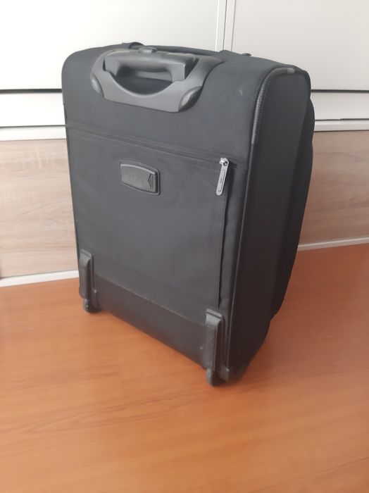 Mala VAGG pequena preta