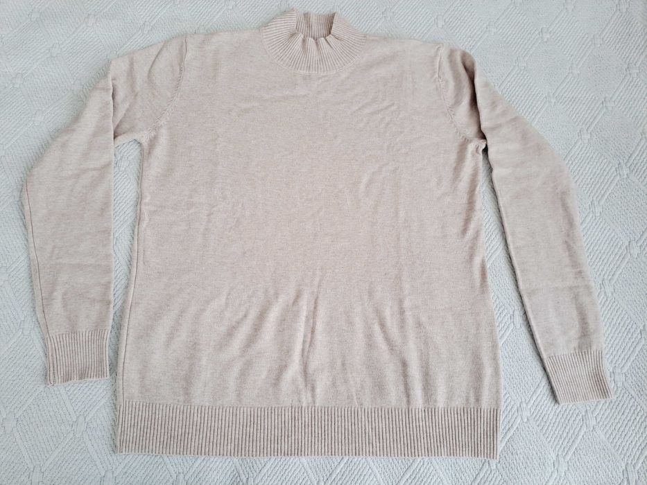 Джемпер з тонкої пряжі  р.XL  Новий.