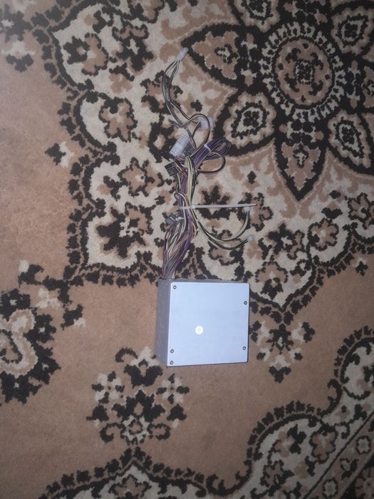 Продам блок питантя