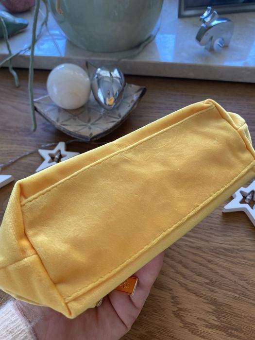 Nowa piękna kosmetyczka L'OCCITANE