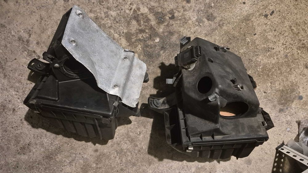 AUDI A4 B5/A6 C5/PASSAT B5 - Caixas de filtro ar originais Impecáveis
