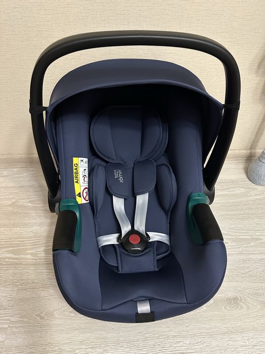 Автокрісло Britax Römer Baby-Safe 3 i-Size автокрісло