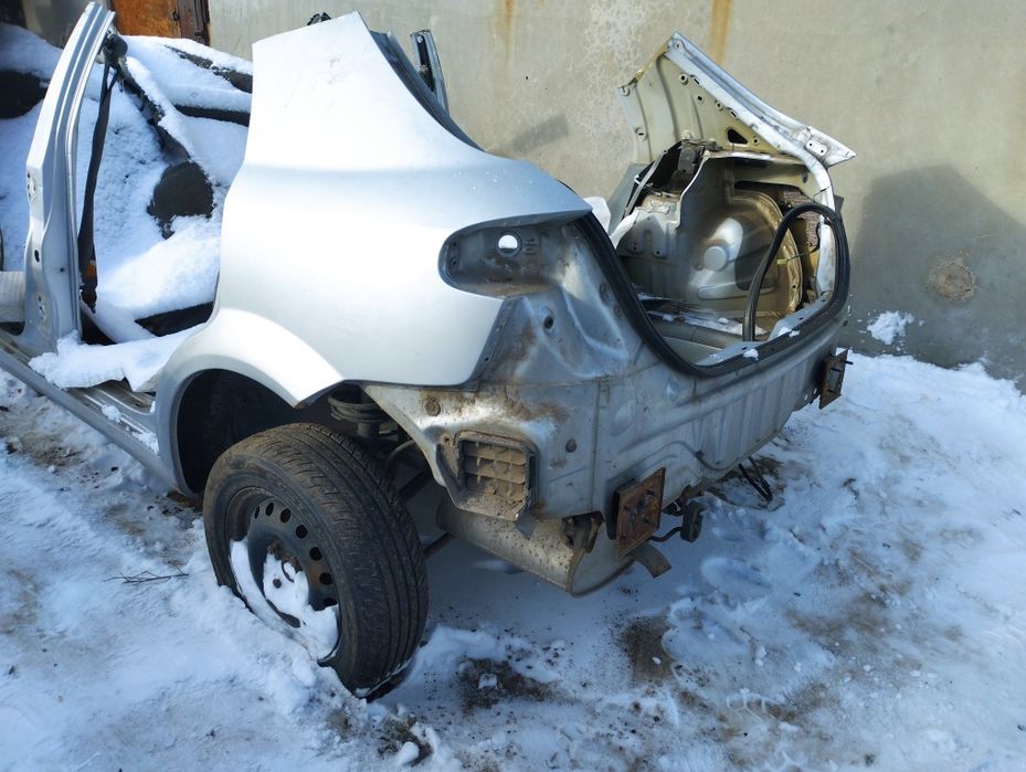 часть кузова ваз2111 10 12 099 08Славута  нексия лачеттиToyota Prius