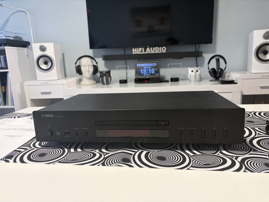 Odtwarzacz płyt kompaktowych Yamaha CD-S303
