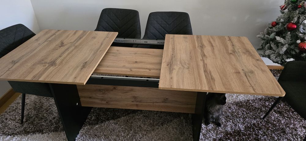 Mesa refeicao com cadeiras