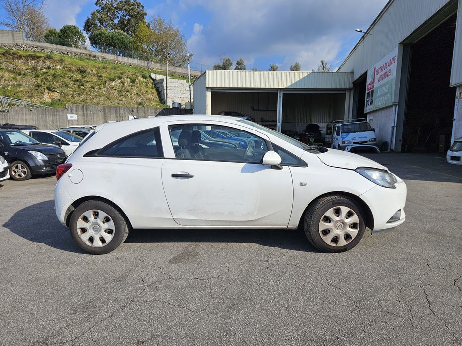 Opel Corsa E 1.3 CDTi de 2016 para peças