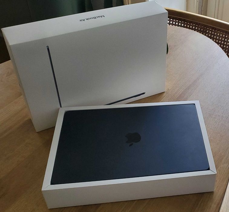 MacBook Air 15" M4 | 24GB RAM | 512GB SSD | Como novo