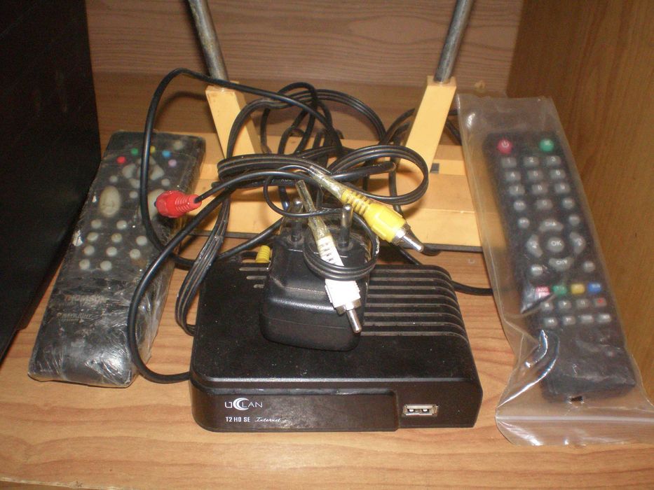 телевиз ШАРП по верт 32  гориз 42см