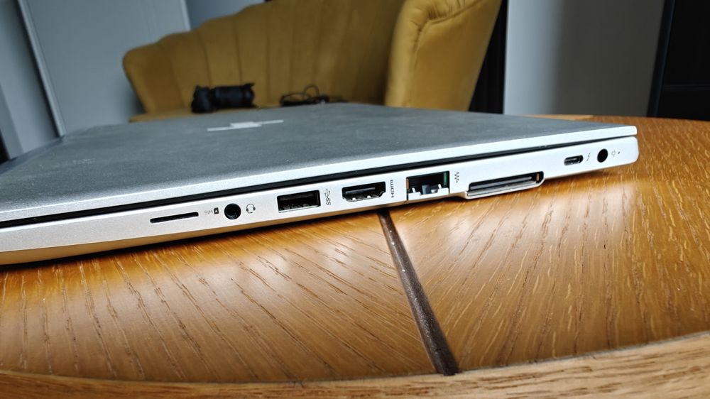HP EliteBook 840 G5 i5-7 gen. 8GB 240GB FHD WIN10