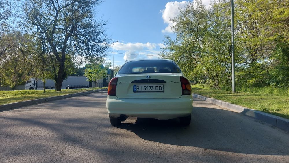 Продам део ланос se 1.5