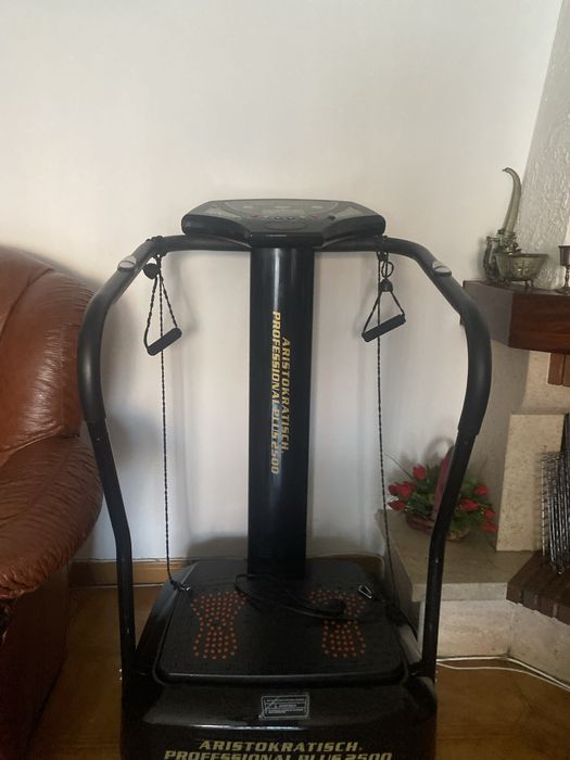 Equipamento de massagem/exercício.64283889475714120