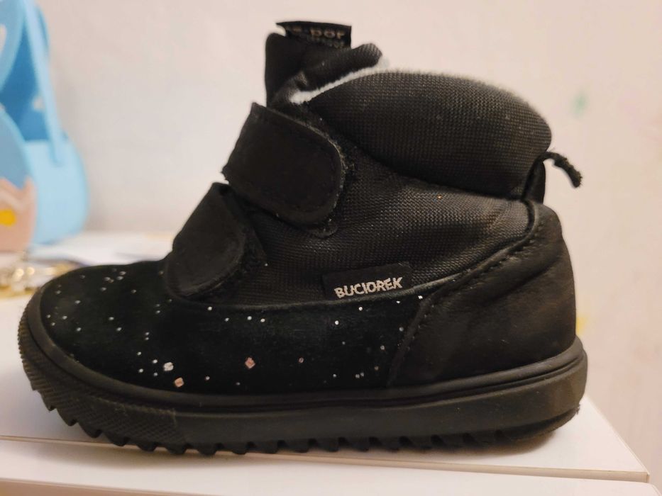 Dziecięce Buty zimowe rozmiar 25- Buciorek