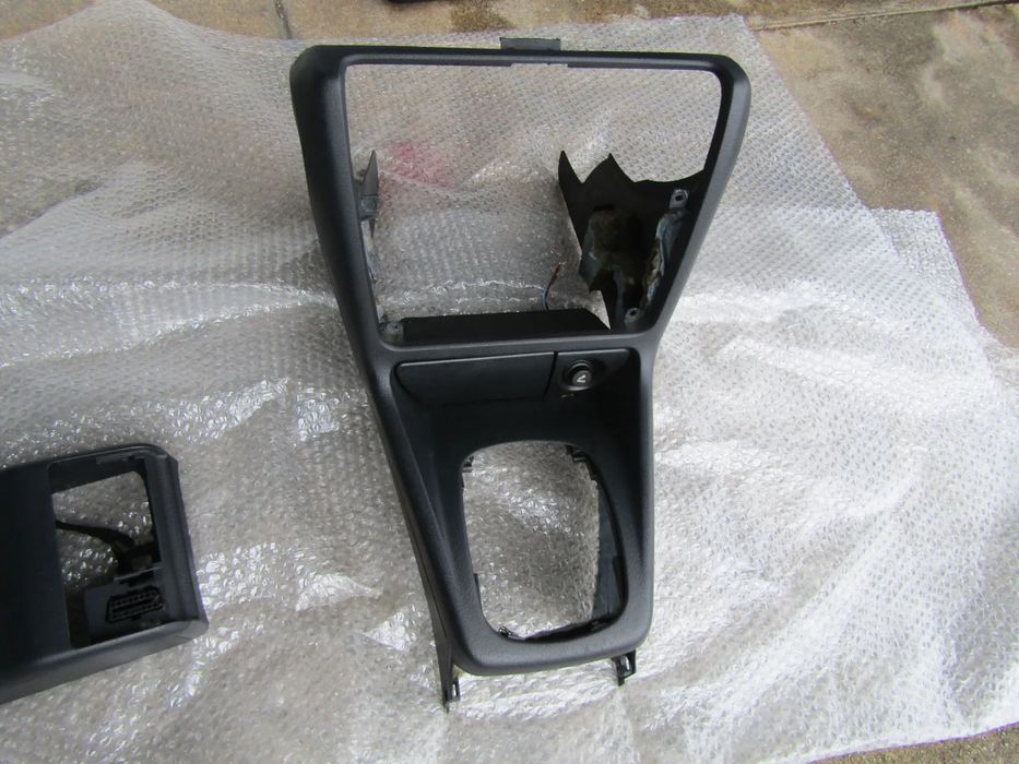 Consola Audi A4 B5 ano 1995 ate 1998 (ver descrição e fotos)