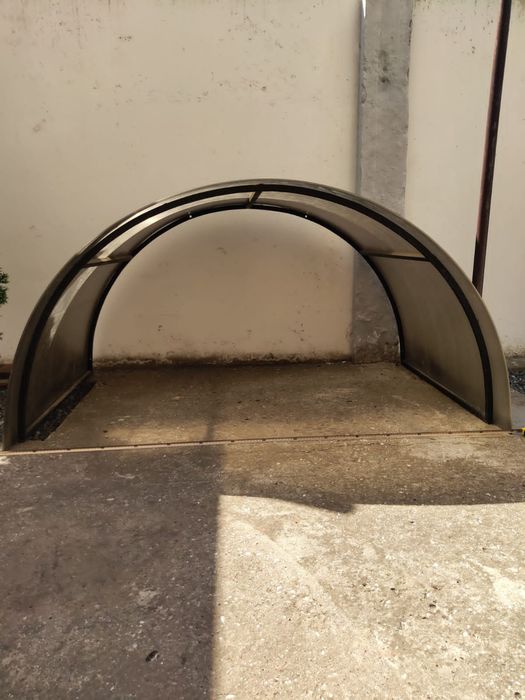 Продам козырёк от дома