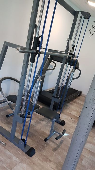 Ginásio fitness completo