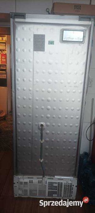 Lodówka Beko CNE520E23ZDX z dispenserem wody