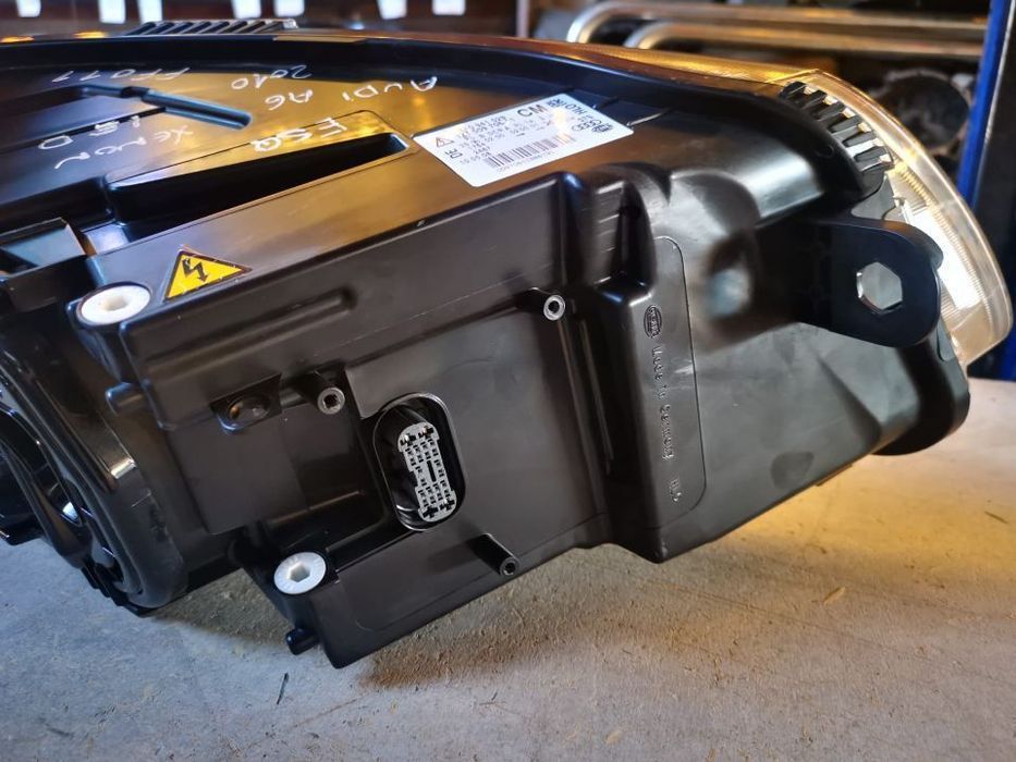 AUDI A6 C6 FAROL ESQ XENON / LED - FF011