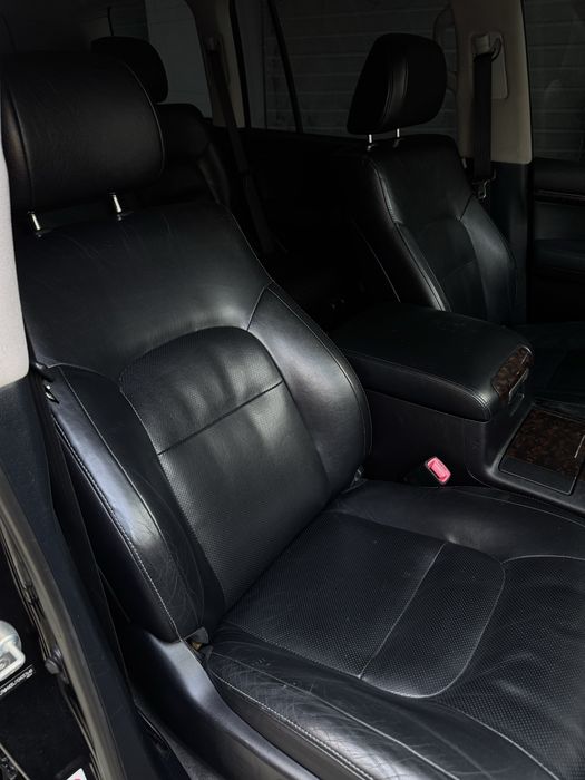 Продам автомобіль Land Cruiser 200 FL РЕСТ