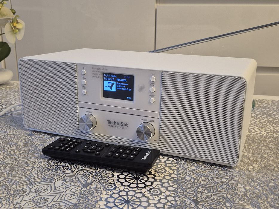 Technisat DigitRadio 370 CD BT radio cyfrowe DAB+ FM Bluetooth USB AUX
