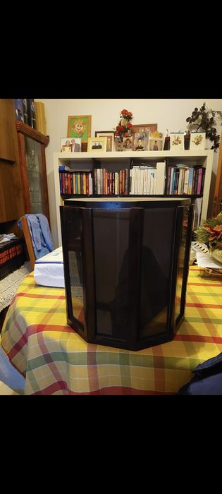 Garrafeira madeira circular