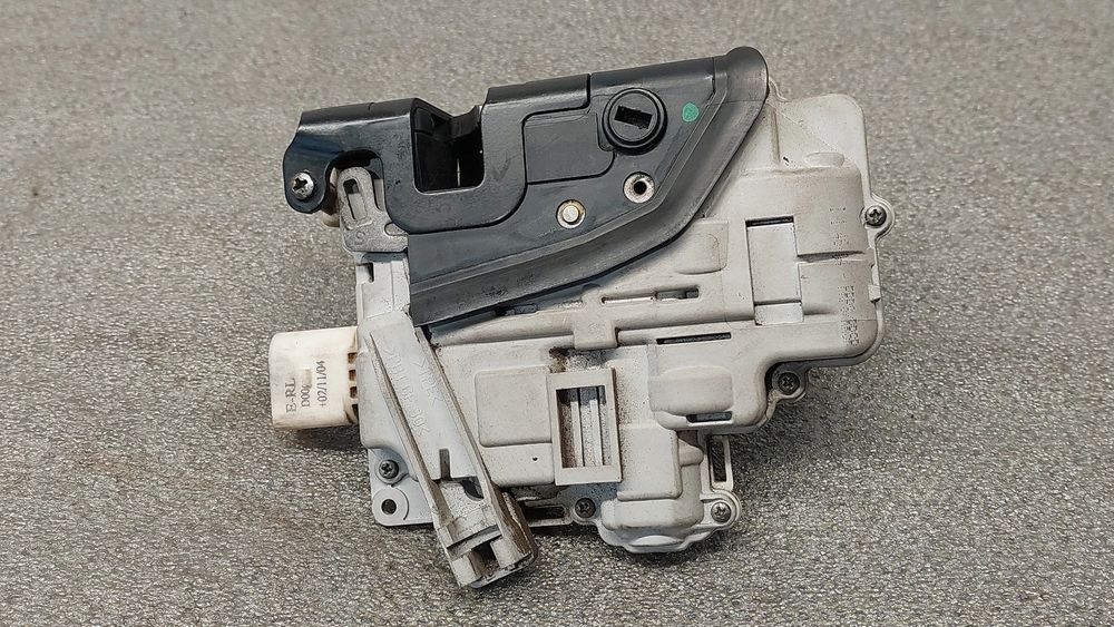Fechadura / fecho porta trás esquerdo AUDI A4 Avant (8ED, B7)