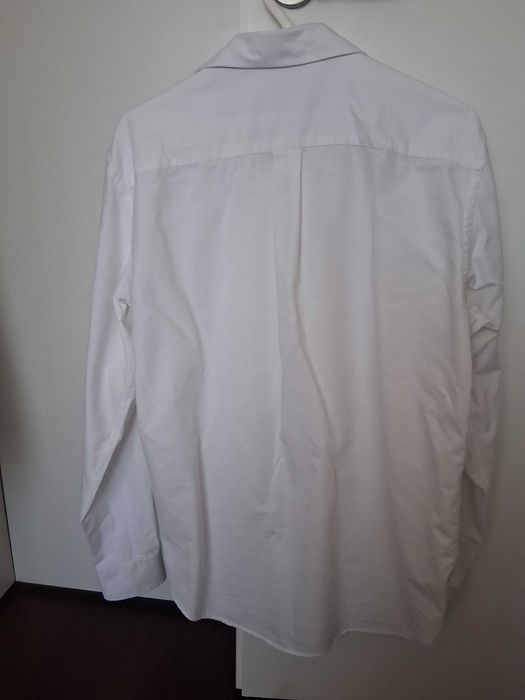 Camisas brancas da Lion of porches e tiffosi