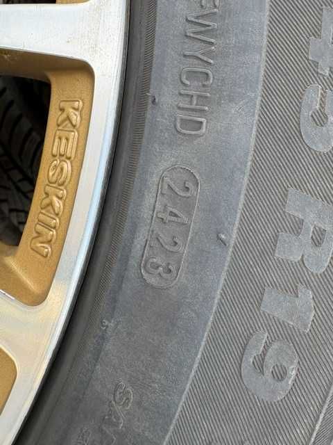 Kumho 245/45/19 KUMHO zimowe
