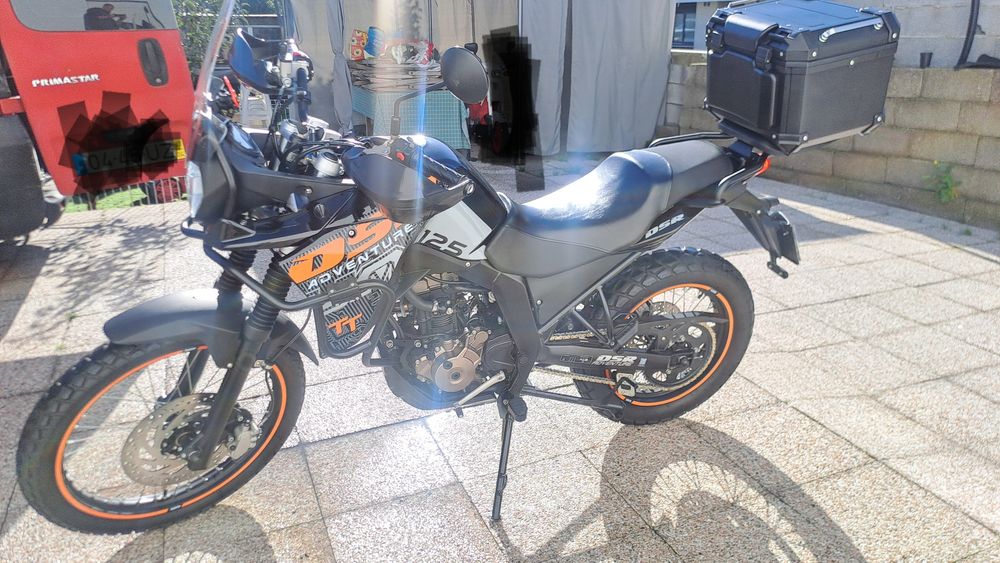 UM dsr125 adventur