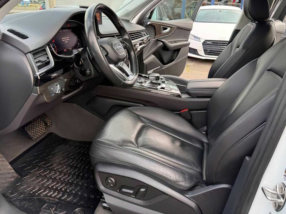 Audi Q7 3.0T      2018