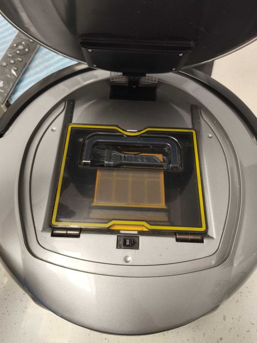 Robot aspirador marca Liectroux