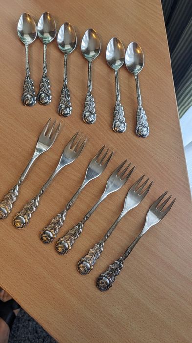 Oferta 5.03  poSrebrzane łyżeczki i widelczyki