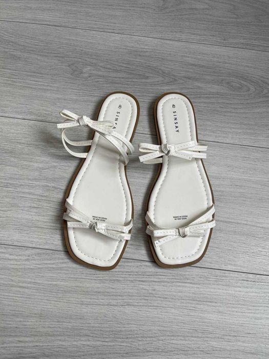 Белые шлепки (40,5-41 размер)