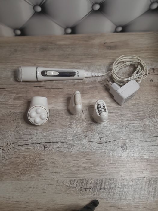 Тример Эпилятор масажер AEG