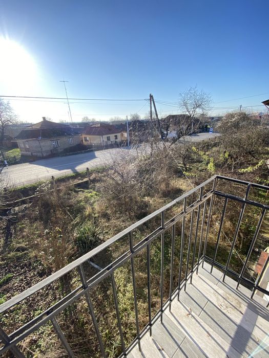 Продам квартиру у передмісті Берегова