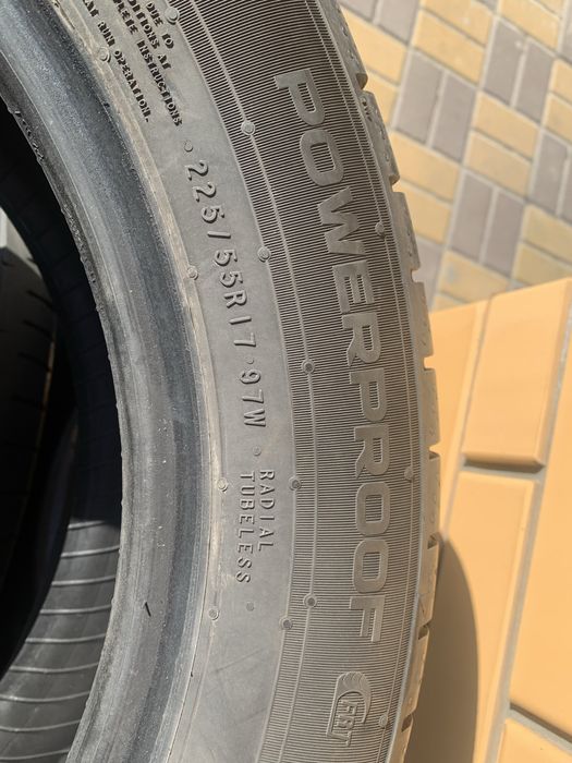 Продам гуму nokian літо r17 run flat 225/55