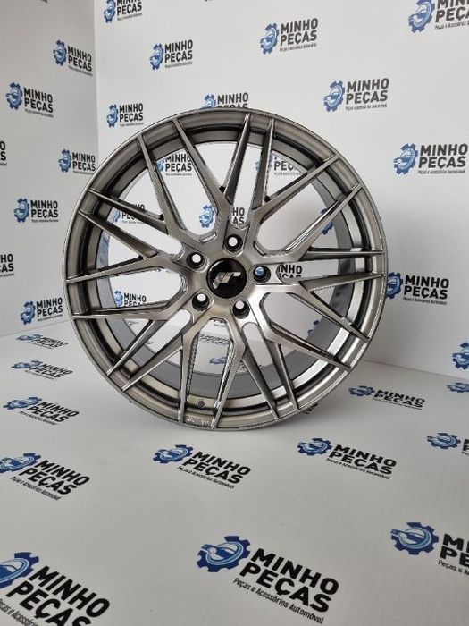 Jantes Japan Racing (JR28) em 17 (5x114.3)