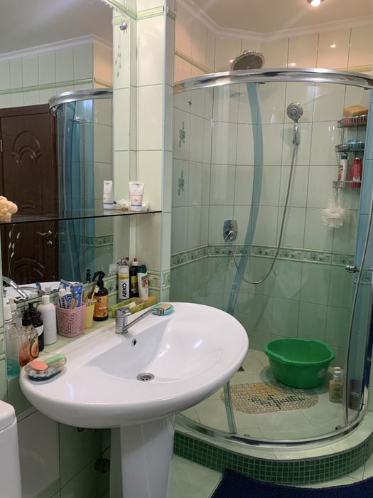 Продам 3к Шкільна 22а Петропавлівська Борщагівкa та  гараж